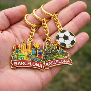 Fabricant en gros de porte-clés de football en émail doux et dur personnalisés en métal, souvenir de <span class=keywords><strong>Barcelone</strong></span>, Espagne, cadeau promotionnel - Product Image 1