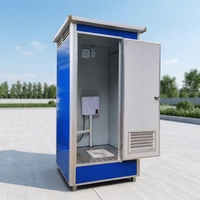 Toilettes portables modernes, pratiques et économiques, écologiques, design durable pour les zones rurales, les parcs, les immeubles de bureaux, les magasins