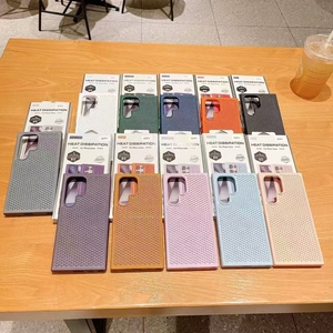 Funda de teléfono móvil con diseño de rejilla de disipación de calor celular para <span class=keywords><strong>Samsung</strong></span> <span class=keywords><strong>S</strong></span> 24 25 Plus, funda a prueba de golpes para Iphone 16 Pro Max 15 Plus - Product Image 6