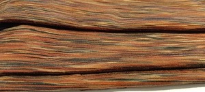 Tissu en coton Space Dye de créateur très demandé, motif multicolore unique, pour vêtements de mode, disponible à la vente - Product Image 3