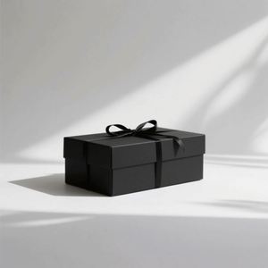Boîtes d'emballage rigides magnétiques écologiques recyclées biodégradables personnalisées pour vêtements, avec laminage mat et revêtement UV - Product Image 3