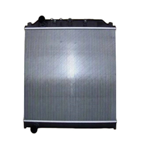 Nouveau radiateur de bus MITSUBISHI OEM ME407885 radiateur de refroidissement par eau amélioré avec tuyauterie de Type pour bus FUSO