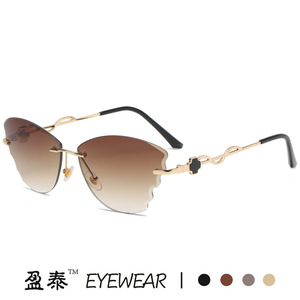 Butterfly <b>Sunglasses</b> <b>Gradient</b> Blue Pink UV400 Women's Fashion Glasses - Product Image 4