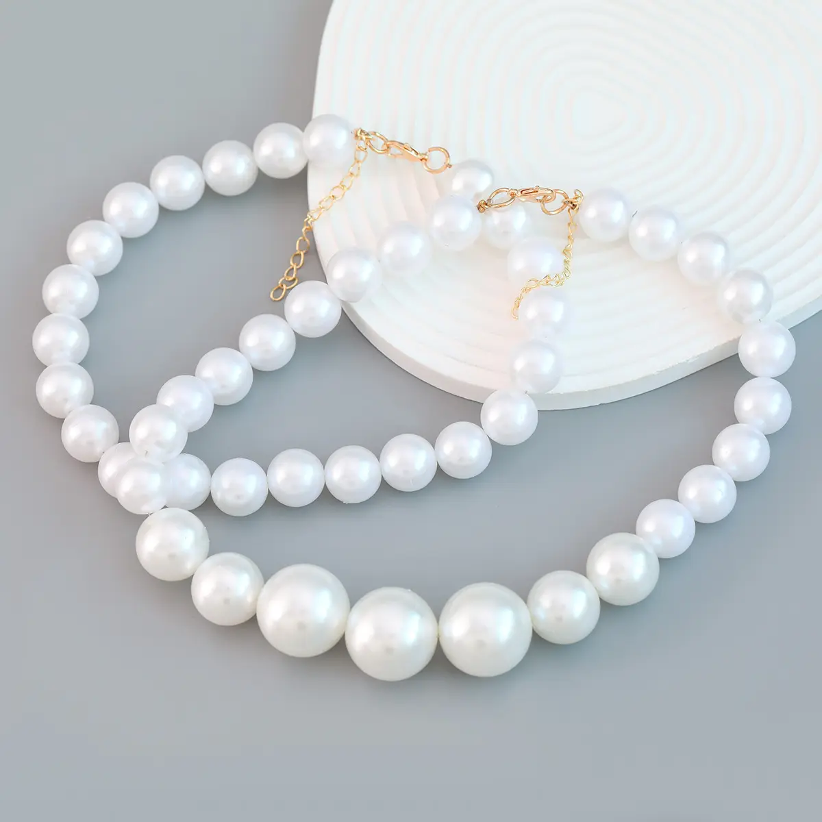 2023 New Arrival Fashion Jewelry Hip Hop Women Large Pearl Necklace Fashion Accessories Two Layered White Pearl Necklaces Set