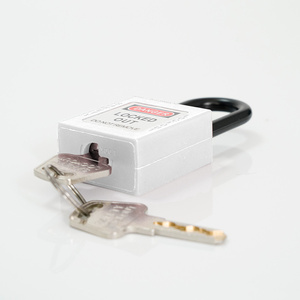 กุญแจล็อคไนลอน LOTO ขนาด 38 มม. ได้รับมาตรฐาน CE ทนทาน พร้อมกุญแจ สำหรับอุปกรณ์อุตสาหกรรมและการป้องกันการล็อคเบรกเกอร์วงจรไฟฟ้า - Product Image 2