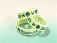 Bracelet en silicone qui brille dans le noir, bracelets en silicone qui brillent dans le noir, logo personnalisé, bracelets en caoutchouc lumineux