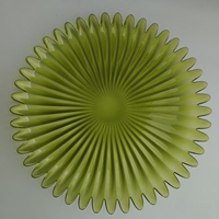 Assiette de présentation en verre vert olive en forme de fleur, vente en gros, assiette décorative en vrac pour location de mariage et banquets