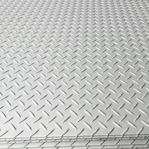 Láminas de Aluminio Antideslizantes con Diseño de Diamante, Grados 1060, 3003, 5052, 5083, Grosor Estándar, Anodizadas y Grabadas - Product Image 1