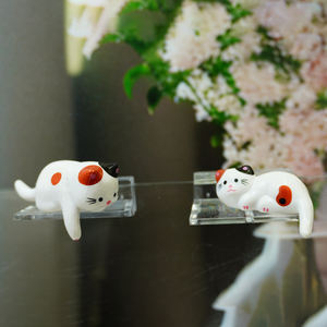 공장 가격 일본 스타일 고양이 소리 장식품 플라스틱 어항 장식물 고양이 애호가를 위한 물 튀는 장식 - Product Image 3