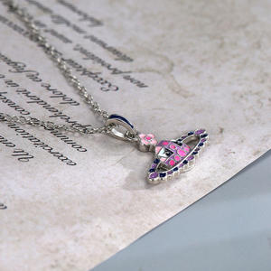 Collar de Aleación Morado Saturno de la Reina Madre Vivienne, Elegante y Casual para Niñas, con Circonita Cúbica, Color Dorado - Product Image 5