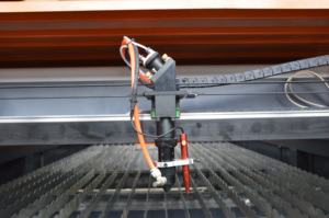 30% Remise Moins Cher Co2 Acrylique Cuir Bois Verre Cristal Métal 3D <span class=keywords><strong>Mini</strong></span> 1325 Laser Gravure Machine Prix - Product Image 5