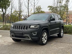 <span class=keywords><strong>Grand</strong></span> <span class=keywords><strong>Cherokee</strong></span> Nero / Pellicola Cambia Colore Comfort Edition / 4WD Auto Usate in Vendita SUV 5 Porte 5 Posti - Product Image 2