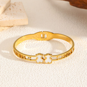 <span class=keywords><strong>Bracciale</strong></span> da donna in acciaio inossidabile placcato <span class=keywords><strong>oro</strong></span> con design floreale alla moda <span class=keywords><strong>e</strong></span> <span class=keywords><strong>madreperla</strong></span>, idea regalo - Product Image 5