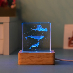 Support de Veilleuse Étoilée, Cadeau Artisanal, Support avec Port USB, Cadeau de Noël, Boule de Cristal Carrée 3D, Base Lumineuse, Petite Veilleuse LED - Product Image 1