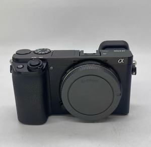 Appareil photo hybride Sony A6100 d'occasion, boîtier 24,2 MP APS-C, vidéo 4K, écran tactile orientable, bon état, prêt à être expédié - Product Image 5