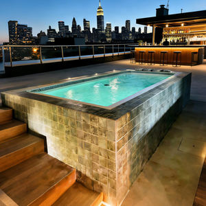 Piscine hors sol ovale avec bordure en bois et système de filtration multi-étapes pour un entretien simple - Product Image 4