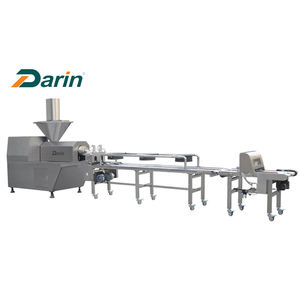 Línea de Producción de Golosinas para Mascotas de Alta Eficiencia, Controlada por PLC Automático, Accionada por Motor, Extrusora en Frío para Huesos Masticables para Perros, 120-150 kg/h - Product Image 1