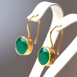 Orecchini pendenti vintage con pietre tonalità giada e smeraldo, gioielli semplici con pietre lucide per occasioni quotidiane - Product Image 6