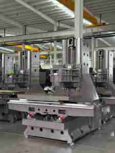 Bán buôn độ chính xác cao <span class=keywords><strong>5</strong></span> trục vmc1265 <span class=keywords><strong>CNC</strong></span> gia công dọc centre BT40 cho nhà sản xuất chế biến công cụ kim loại Nhà cung cấp - Product Image 5