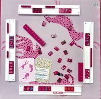 En stock, expédition rapide : Ensemble de Mahjong américain en acrylique de luxe moderne, rose vif, 160 pièces, avec motifs gravés (Fleurs et Vents), jeu d'intérieur
