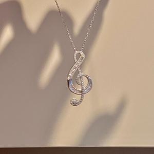 สร้อยคอเงินแท้ S925 ดีไซน์แฟนตาซีรูปผีเสื้อ ประดับลูกปัด แฟชั่นระดับไฮเอนด์ ลายผีเสื้อคู่ ขัดเงาแบบกลวง ให้บรรยากาศหรูหรา - Product Image 3