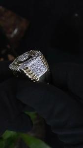 Anillo de Diamantes Moissanite de Plata de Ley 925 de Lujo, Joyería Personalizada VVS Estilo Hip Hop para Fiestas Casuales, Bodas y Aniversarios - Product Image 3