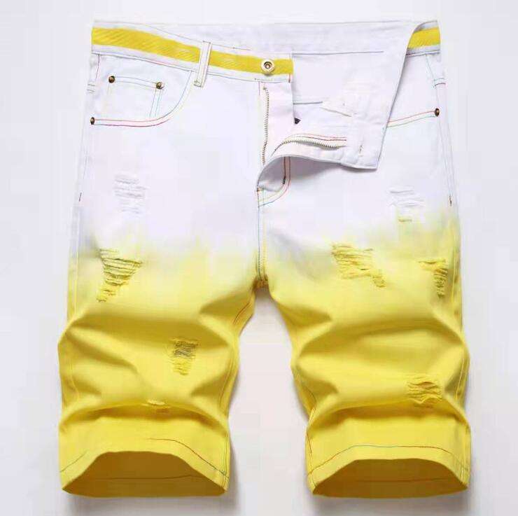 สีเหลือง