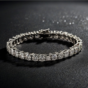 สร้อยข้อมือเพชรแท้ทรงเทนนิส ทองคำ 18k สีเหลือง เครื่องประดับชั้นดี น้ำหนักรวม 3 กะรัต ความใส VVS1 ได้รับการรับรองจาก GIA ดีไซน์คลาสสิก หรูหรา - Product Image 2