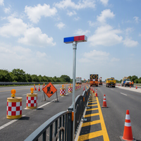 Feux de signalisation clignotants à LED solaires pour travaux routiers et sécurité routière, portables, lumières rouges et bleues, matériau ABS IP65