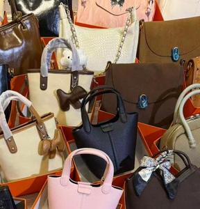 Lot mixte en gros de nouveaux sacs pour femmes, sacs bon marché, balles de stock - Product Image 6