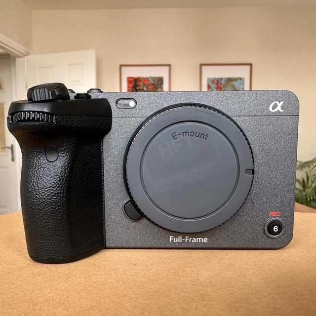HFT Professional Alpha FX3 12.1MP Full-Frame Cinema Line Camera Wholesale