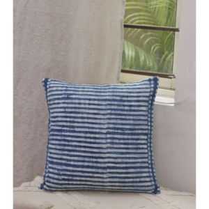 DB MTN luxe Boho taie d'oreiller bleu indigo brodé et imprimé 18x18 taille parfait cadeau de nouvel an - Product Image 1