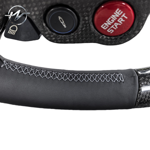 Volante Deportivo de Cuero Rojo y Fibra de Carbono para Mejora del Interior de Ferrari - Product Image 2