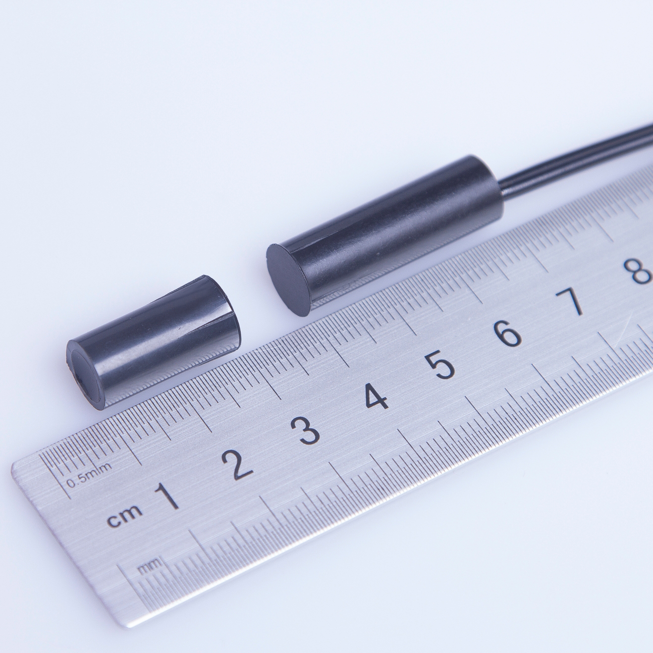 Magnetic Door Reed Switches - Reliable Proximity Sensors