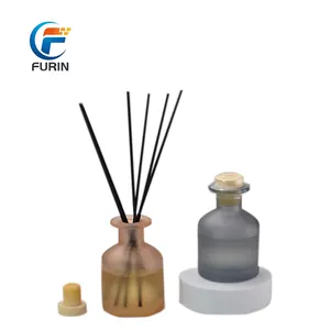 Custom Luxe 50/100/150/200Ml Cilindrische Glazen Aroma Diffuser Fles Rieten Luchtverspreiders Voor Huisgeur