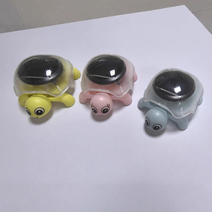 ของเล่นเต่าพลังงานแสงอาทิตย์สำหรับเด็ก สีชมพู วัสดุ ABS สัตว์เลี้ยงอิเล็กทรอนิกส์เพื่อการศึกษา พร้อมแผงโซลาร์เซลล์ คุณสมบัติปีนป่าย - Product Image 4