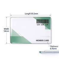 Carte de membre personnalisée en PVC transparent CR80 85,5*54mm P310 Impression de code-barres plat Numéro de série variable Carte cadeau de fidélité