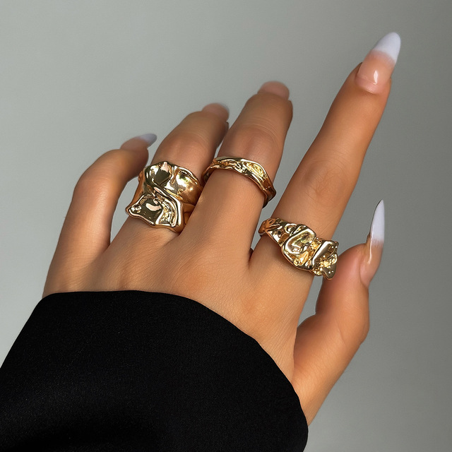 18K Gold Plated Personalized Irregular Metal Ring Simple Lava Skeleton Set Ring Women