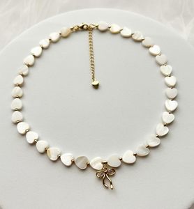 Collar de Acero Inoxidable con Colgante de Corazón y Perla de Agua Dulce de Estilo Playero Veraniego para Mujer con Cadena de Eslabones Regalo para Mujer - Product Image 5