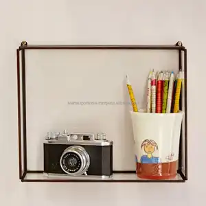 Boîte à suspendre en verre doré et laiton 30 cm x 20 cm pour la décoration murale de la maison