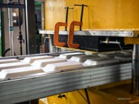 Nouvelle ligne de production de vaisselle jetable en mousse PS SHUANGJI, contrôlée par PLC, 168 kW, 380 V, avec moteur et pompe, écologique et haute sécurité