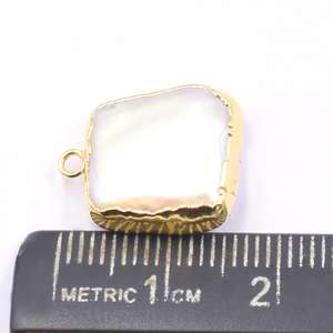 ไข่มุกน้ำจืดขนาด 16 ถึง 18 มม. พร้อมจี้รูปทรงหมอนชุบทอง สำหรับทำเครื่องประดับอัญมณี - Product Image 2