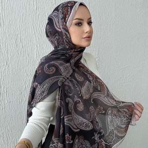 Pañuelo Musulmán con Logotipo Personalizado de Alta Calidad 2026, Venta al por Mayor, Transpirable, para las 4 Estaciones, Elegante, Modesto, Hijab Modal Estampado para Mujer - Product Image 1