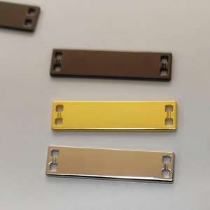 Accesorios para prendas de vestir, logotipo personalizado, 3 x 0.6 cm, etiqueta metálica de aleación de zinc con nombre de marca grabado con láser, etiqueta metálica para hiyab y abaya, para ropa. - Product Image 4