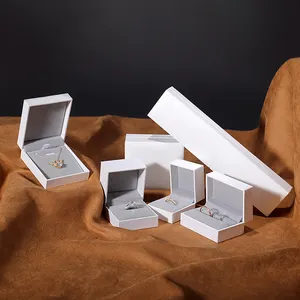 Xinxing Custom Factory Custom logo Luxury Printed White Plastic Ring Box Jewelry Storage Packaging Necklace Ring Box