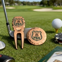Outil de réparation de divots de golf personnalisé en alliage de zinc, ensemble marqueur de balle avec bord martelé, cuivre antique, émail souple, logo de club gravé, vente en gros