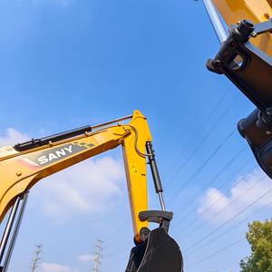 La miniexcavadora de ruedas SANY 65W de la marca china se está vendiendo rápidamente y está disponible para compra inmediata. - Product Image 4