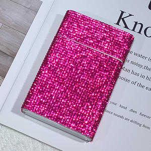 Étui à cigarettes pour femmes incrusté de diamants étui à cigarettes de luxe flash en diamant push-pull - Product Image 5