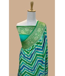 Sari Banarasi en tissage à la main, motif Zari traditionnel, pièce de blouse non cousue, protection solaire, séchage rapide, pour fêtes et cérémonies, draperies tissées à la main - Product Image 1