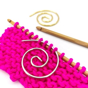 Handmade Spiral Cable Crocheting Stitch Marker Knitting Needlework Craft Tool for Embroidery Cross-Stitching DIY Needlework